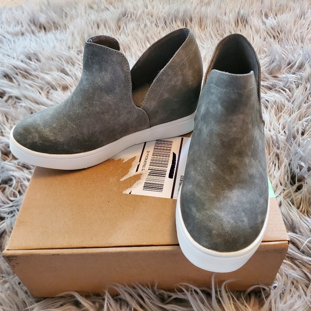SOLD! NEW- NWT-Suede Wedge Sneakers 😍